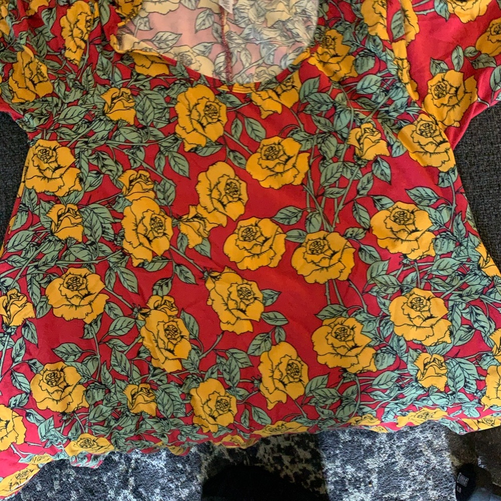 Lularoe - Picture 2 of 3